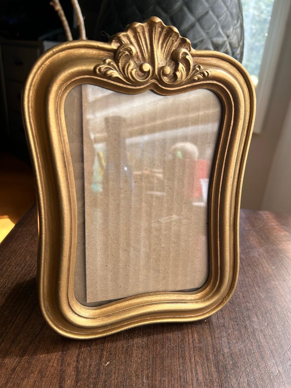 Vtg I.I.C. 1978 Gold Colored Ornate Photo Frame Made in USA